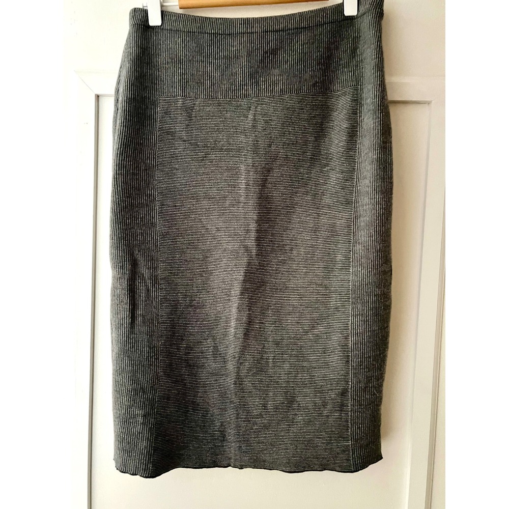 Oleana Norway Flora Silk Merino Wool Ribbed Pencil Skirt Light Gray Small NO5265